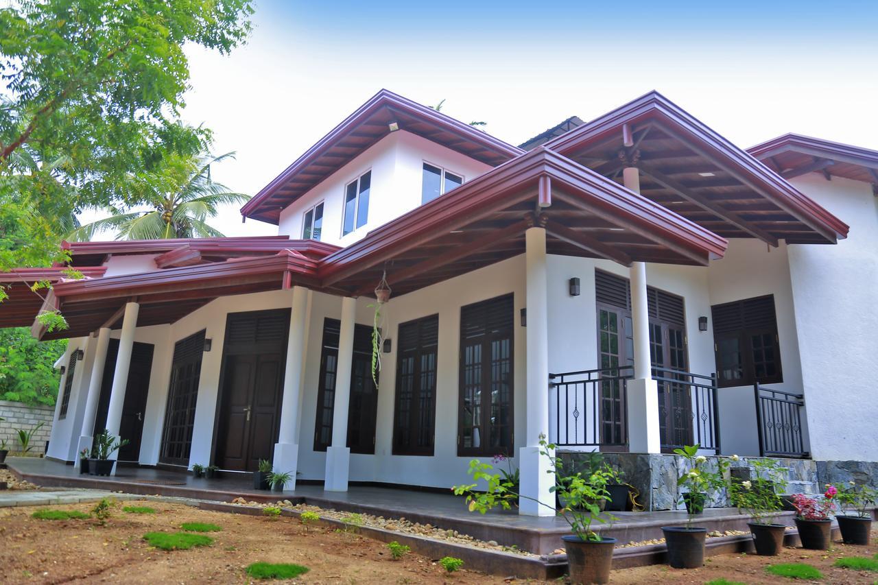 Leisure Villa Tissamaharama Extérieur photo